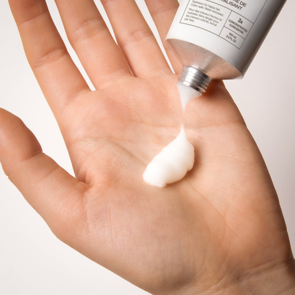 After thoroughly rinsing out the shampoo;<br><br><strong>Tubes: </strong>For mid-length hair, place metal tube key provided over top of tube and roll down gently. Dispense a 1 inch strip of the concentrate into palm. Rub hands to activate.