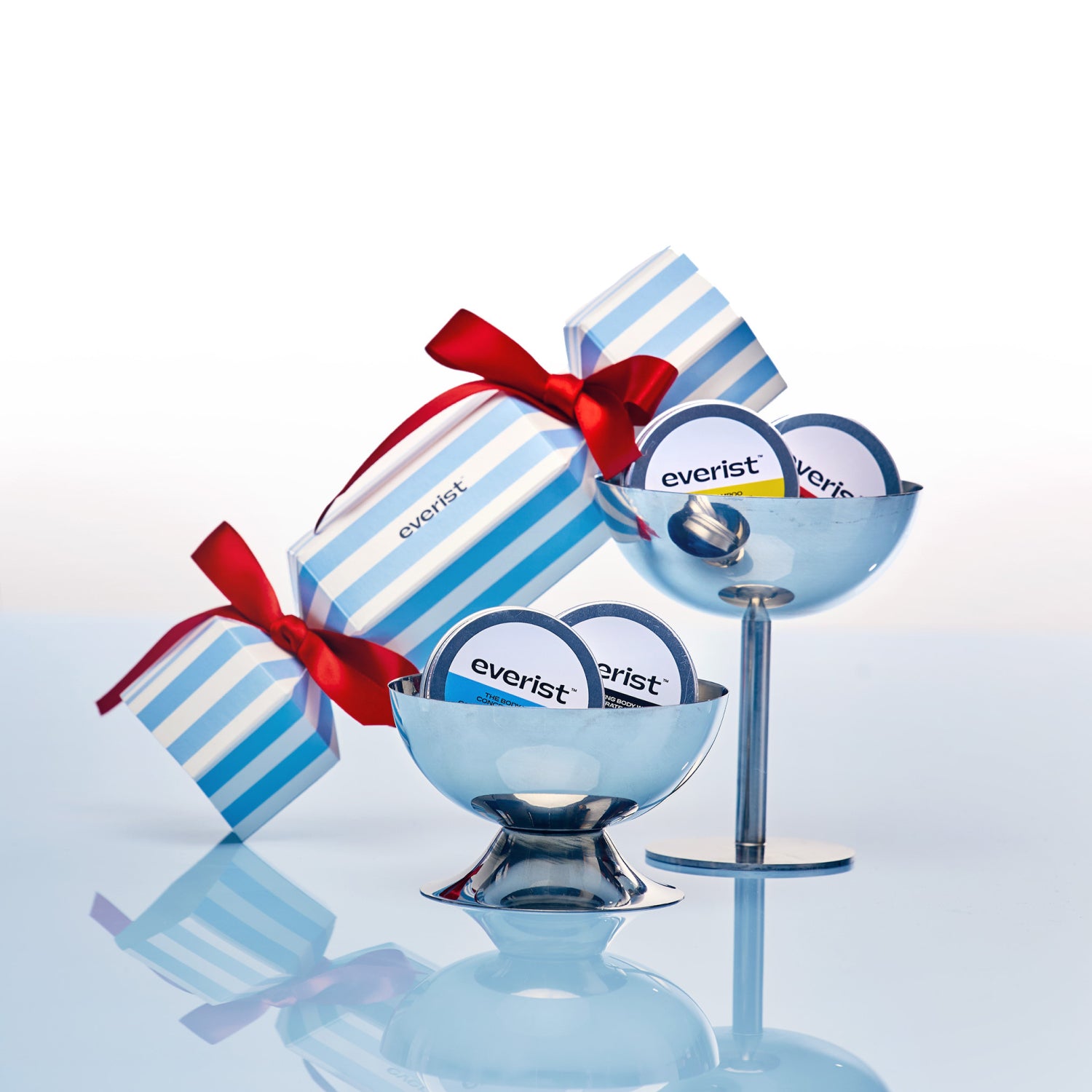 Everist_PDP_Holiday_Bon_Bon_2_3cd70900-7df3-4610-86b9-a95bb8d2890e.jpg